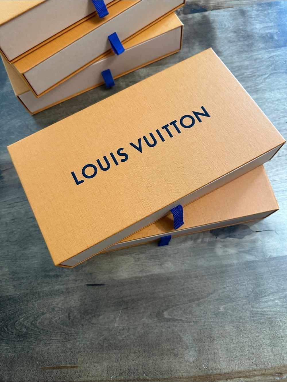 Louis Vuitton Orange Boxes with Navy Logo - Picture 6 of 6